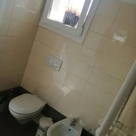 Apartamento Residenza Piazza Dei Martiri 8 Bolonia Exterior foto